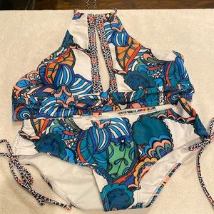 NWOT Shein Halter style Hipster Bikini set Blue & Orange pattern size M